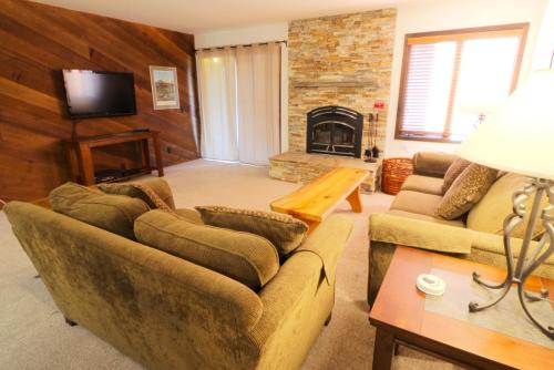 

Mammoth Creek #13 - One Bedroom Condo