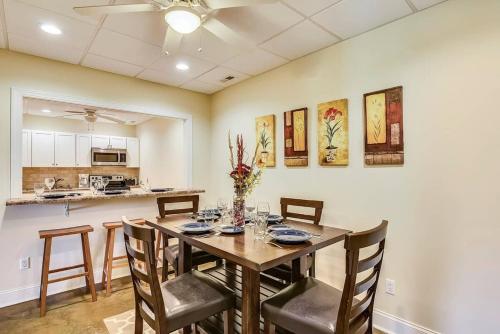 Cl To Dt Asheville & Weaverville- Apartment Inc in 威弗維爾 (NC)