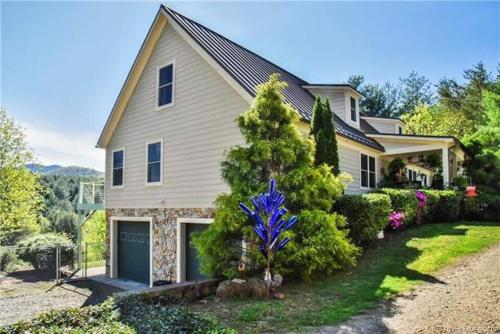 Cl To Dt Asheville & Weaverville- Apartment Inc in 威弗維爾 (NC)