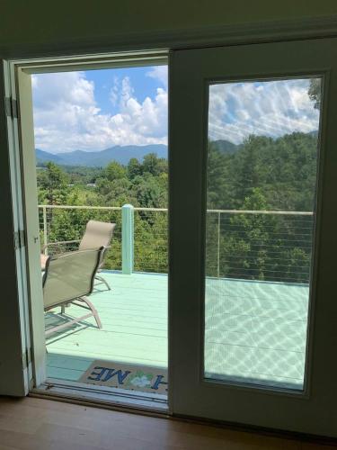 Cl To Dt Asheville & Weaverville- Apartment Inc in 威弗維爾 (NC)