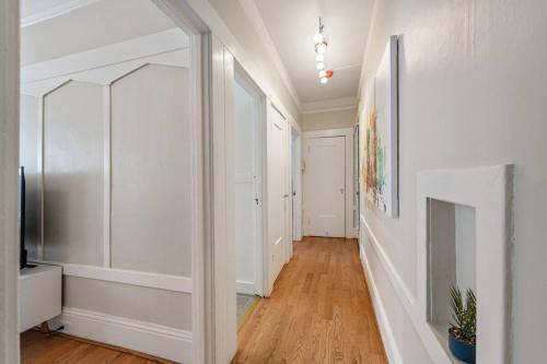 Super Convenient 1br City Pad With Garage Parking near de Young Museum