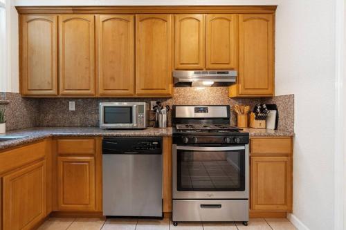 Super Convenient 1br City Pad With Garage Parking near de Young Museum