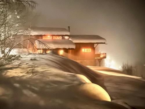 Chalets De La Croisette - Spacieux Chalet des Cerfs 10 personnes MAE-7964 in Montvenix