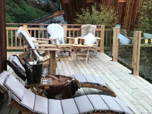 Chalets De La Croisette - Spacieux Chalet des Cerfs 10 personnes MAE-7964 in Montvenix