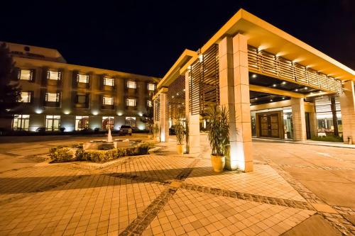 Kabul Grand Hotel near Hámid Karzai nemzetközi repülőtér