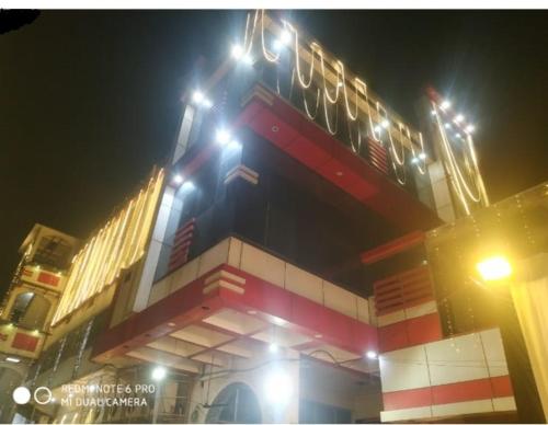 Hotel New Mandpam in Orai