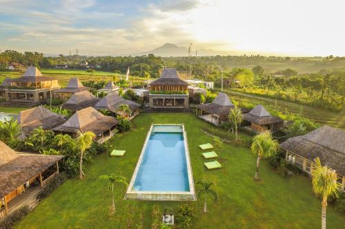 4 bedrooms, 6 beds