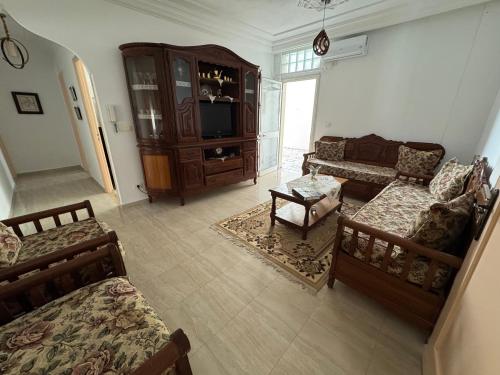 Résidence Tarak ibn Zied (Residence Tarak ibn Zied) in Ghar al Milh