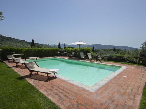 Úszómedence, Maesta Del Sasso in Camucia