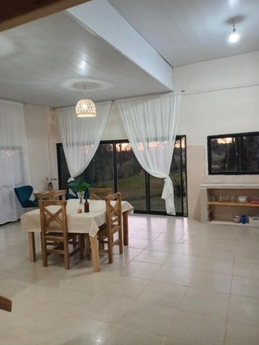 Misiones Apart in 도스 데 마요