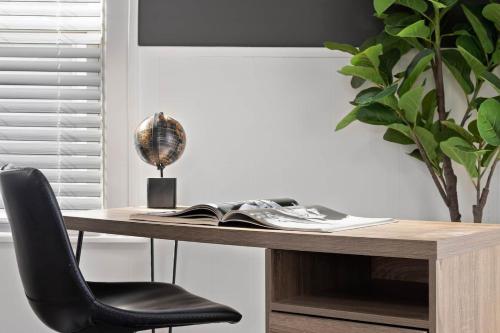 Chic Industrial 2 BDR Home - image 10
