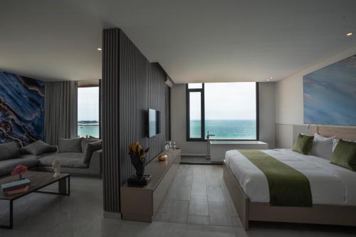 صالة مشتركة/ منطقة التلفزيون, Beverly Beach Hotel in جونيه