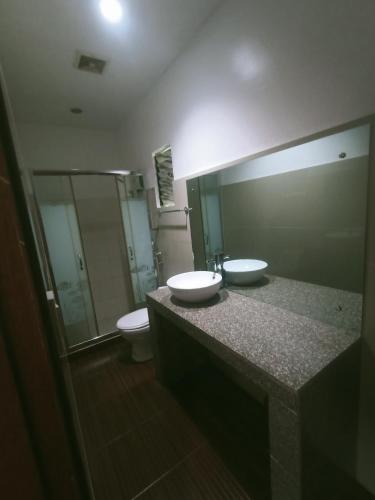 Puerto Galera Palangan Hilltop Guesthouse -Tropical Retreat in Palangan