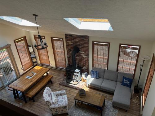 Ash Cottage in Poconos near Camelback & Kalahari in Long Pond, USA