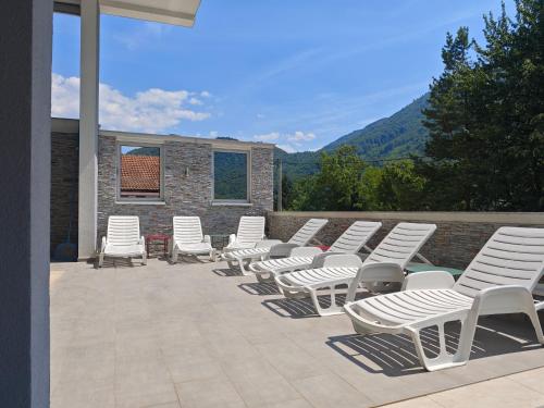 Úszómedence, Trend Apartmani Boracko jezero in Jezero