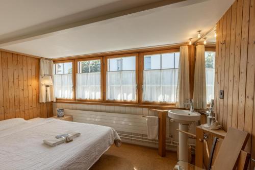 1 double bed