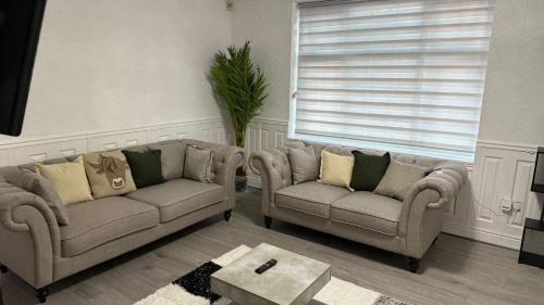 Peeams Abode Borehamwood