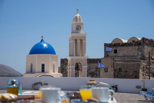 Thira's Dolphin - image 4