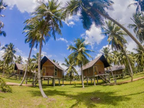 . Ahas Pokuna Holiday Resort