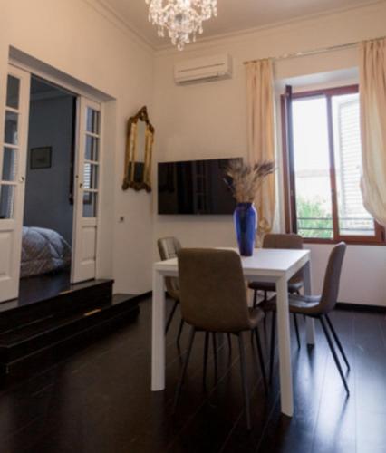 Borgo Pinti Suites Le Stanze dei Nobili - image 12