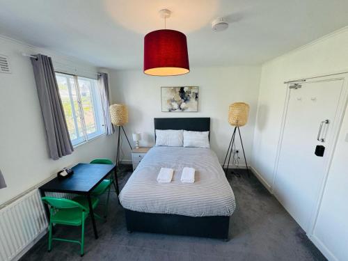 APlaceToStay Premium Central London apartment, London