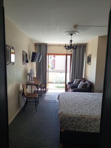 Les Remparts - chez Dan et Francois in Benevent-l'Abbaye