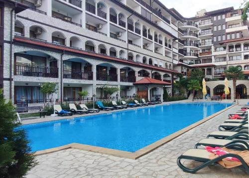 Dom-El Real Apartments Amphora in สเวติ วลาส