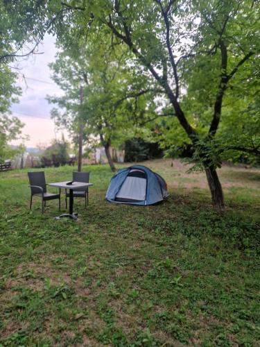 Uitzicht, Stala la la Camping in Rasna