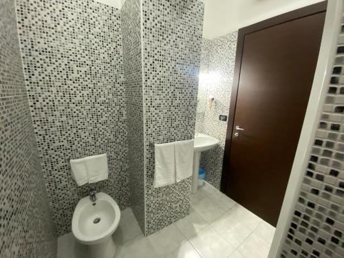 Memole Inn Sanremo - image 7