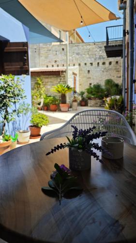 Kozakos Luxury House