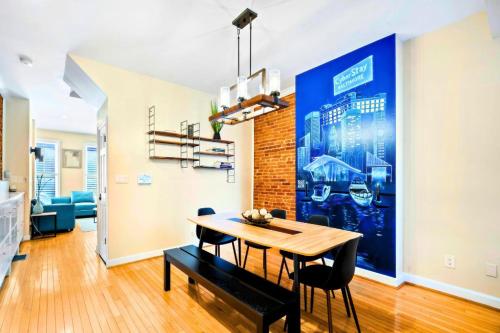 บริการและสิ่งอำนวยความสะดวก, Federal Hill & Inner Harbor Lux Retreat Sleeps 6 in เฟดเดอรัล ฮิลล์