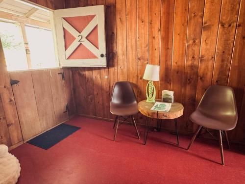 Room 2 - Downtown Joshua Tree Motel - Pet Friendly - Walk to Shops & Visitor Center, Minutes to Park Entrance, Joshua Tree (fotografie 5)