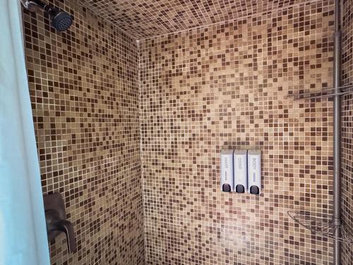 Room 2 - Downtown Joshua Tree Motel - Pet Friendly - Walk to Shops & Visitor Center, Minutes to Park Entrance, Joshua Tree (fotografie 8)