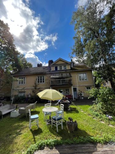 3-Bedroom Apartment in Toukola