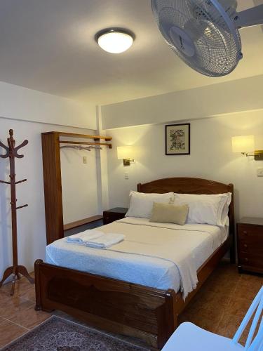 2 twin beds