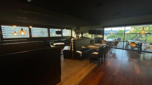 Brit Hotel Marvejols - image 6