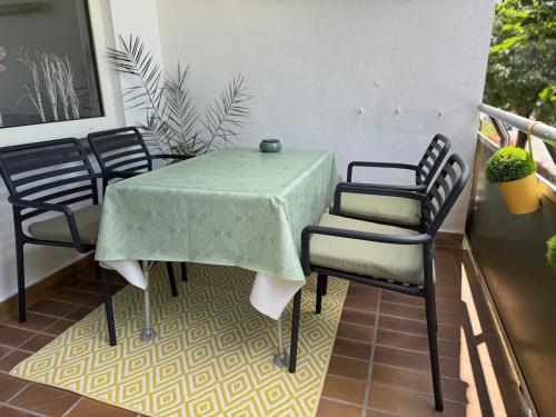 Rhein-Main Apartment in Hattersheim in ฮัทเทอร์ไชม์ อัม ไมน์