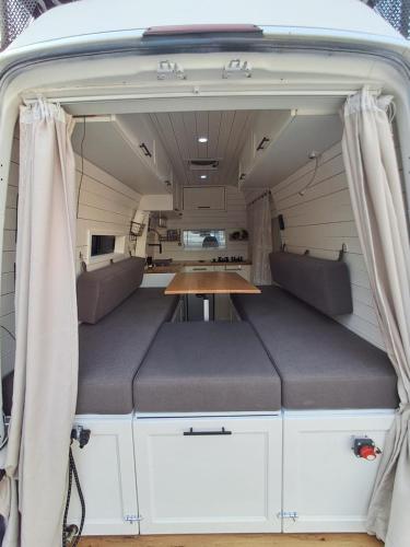 Cozy Campervan Albania, Tirana (Foto 7)