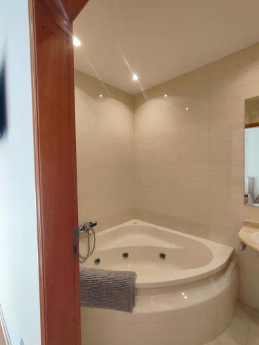 Hot tub, Welkome Inn Bemposta Confort T2 in Sao Sebastiao