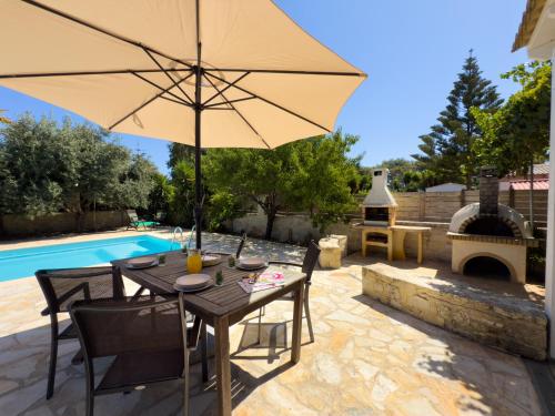 Exterior view, Villa Karneios in Voukolies