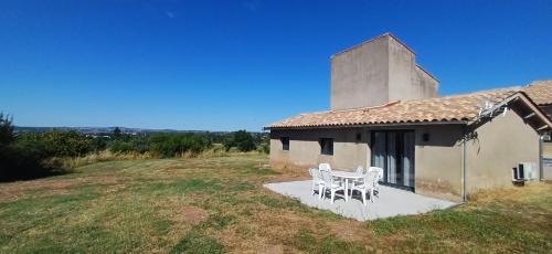Le Pigeonnier gîte à louer Puygouzon