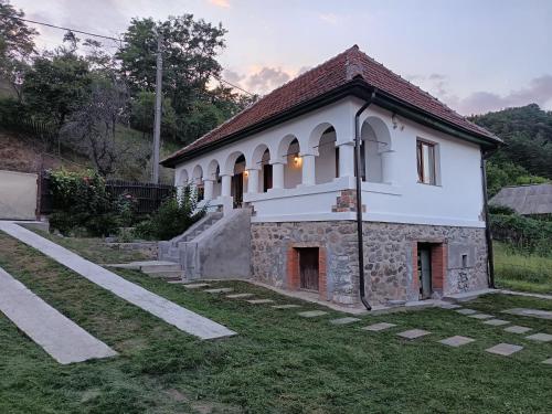 Micul conac in Oeştii Ungureni