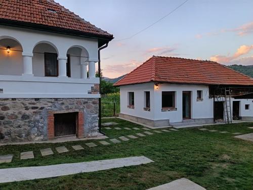 Micul conac in Oeştii Ungureni