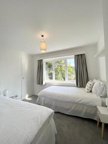 Lovely 2-Bedroom New Forest apartment on a Farm in นิวมิลตัน