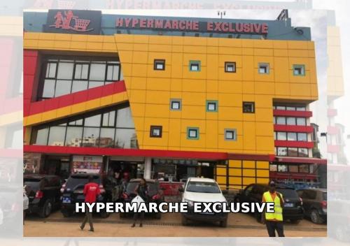 winkels, Chez Ouly in Yoff