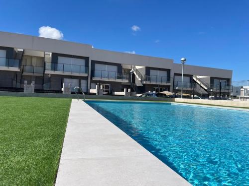 Gran Azul - Apartamento familiar a 5 minutos de la playa con una gran piscina - image 4