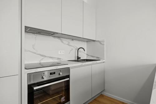 Castle View Apartment in SKY PARK by Zaha Hadid, Bratislava (photo 9)