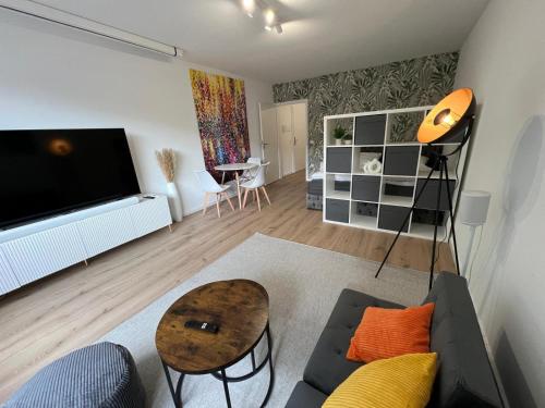 Design-Apt Köln City mit Beamer, Cologne (photo 3)