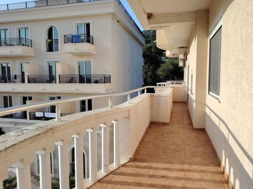 Simple Stay in Petrovac