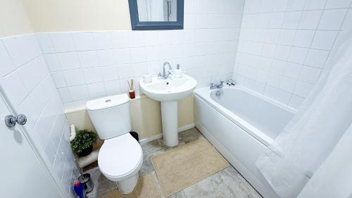 FREE PARKING l sleeps 4 l WI-FI l City Flat, Birmingham (photo 10)